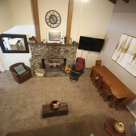 Donner Lake Chalet - 4Br 3Bath - Monthly